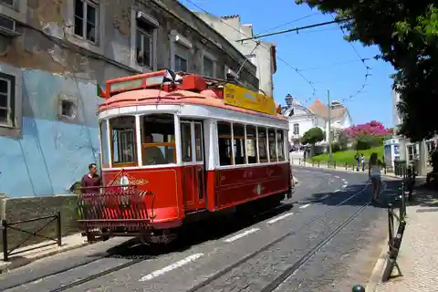 Lisbon Half-Day or Full-Day Small-Group Guided Tour
