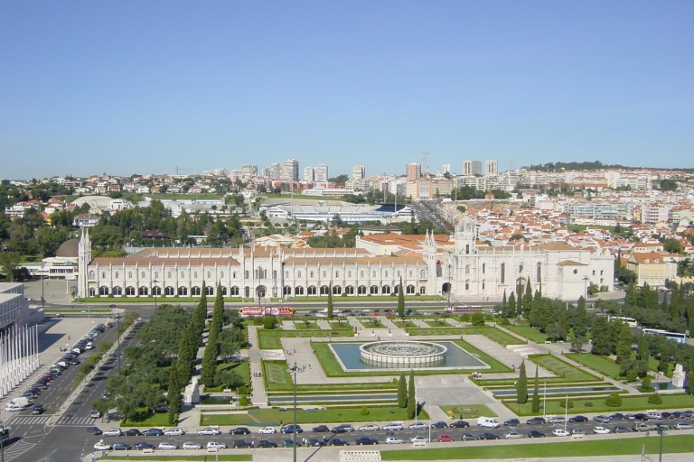 Lisboa de medio día o de día completo para grupos pequeños por la Visita GuiadaDía completo para grupos pequeños tour