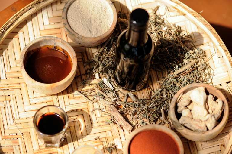 Bentota: Ayurveda-dagbehandeling en riviersafari door de mangrovenOphalen in Colombo en Negombo