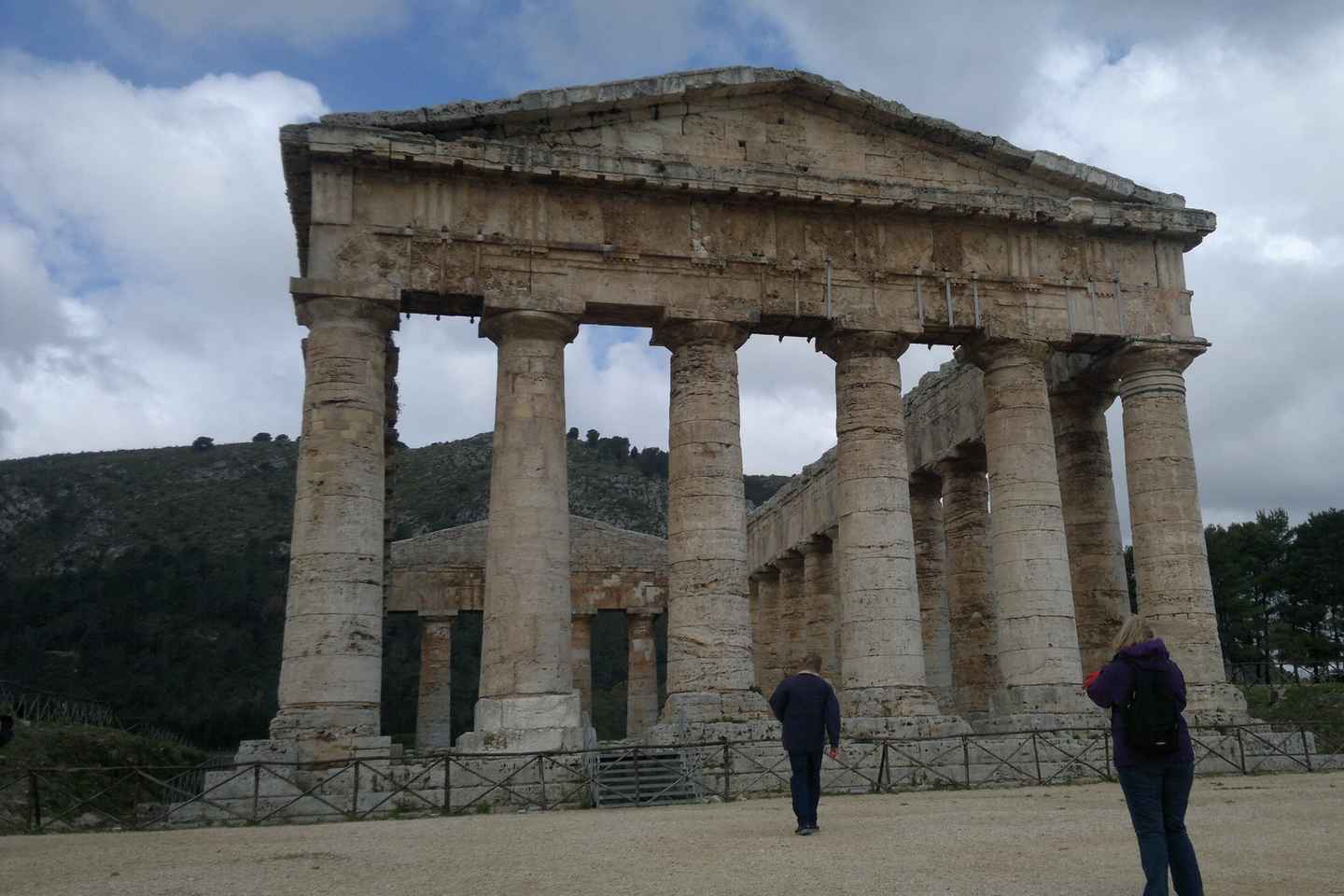 doric temple of segesta