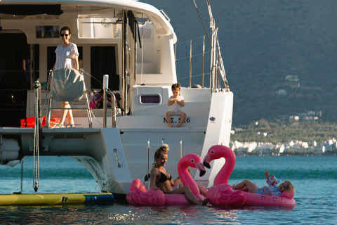 Héraklion : Croisière en catamaran sur l&#039;île de Dia pour les familles et les enfants