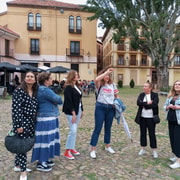 León: Guided tour led by a local art historian. (Spanish)