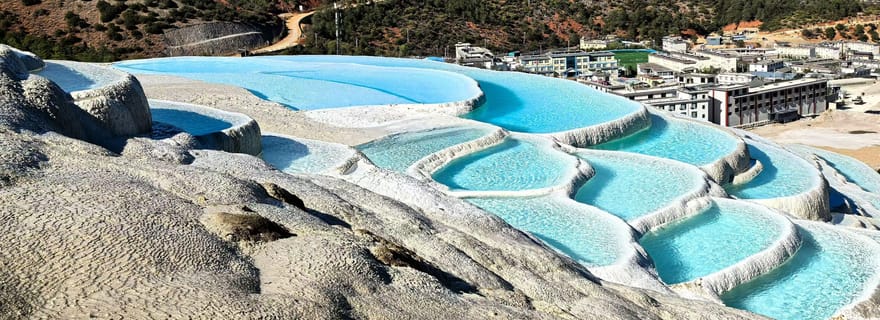 Visite d'une journée : les gorges du tigre bondissant et la terrasse de l'eau blanche