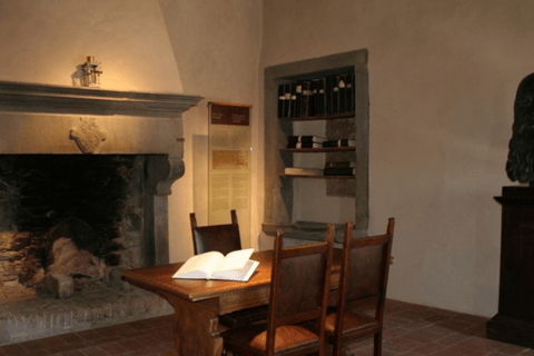 Vinci: Entrance to the Leonardo's Birthplace