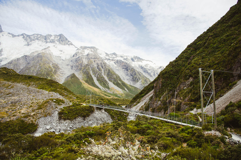 Queenstown: Jednodniowa wycieczka z przewodnikiem na Mount Cook PremiumQueenstown: Jednodniowa wycieczka z przewodnikiem po Mount Cook Premium