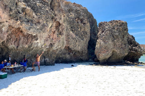 La Paz: Sea Lions & Mega-Paddleboard Tour in Espiritu Santo