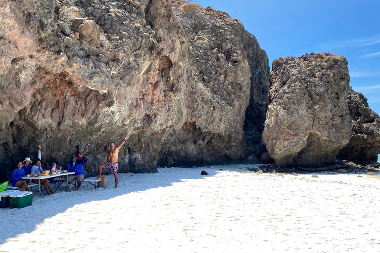 La Paz: Sea Lions & Mega-Paddleboard Tour in Espiritu Santo