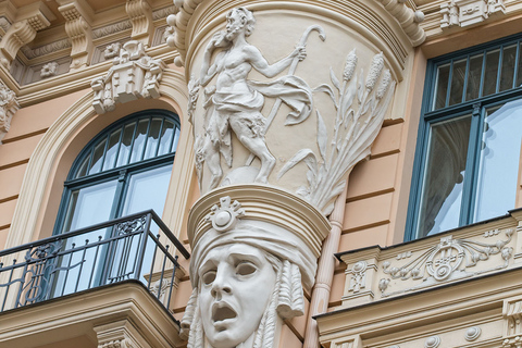 Tour a piedi della bellissima architettura Art Nouveau di RigaTour a piedi della splendida architettura Art Nouveau di Riga