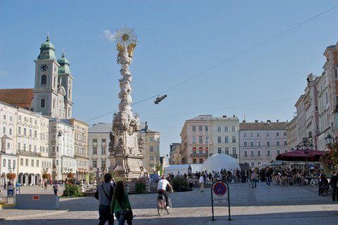 Linz Exploration: Private Walking Tour with Local GuideLinz: 3-Hours Tour with Private Guide