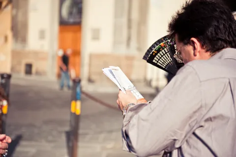 3-Hour Historic WhoDunIt Tour in Florence