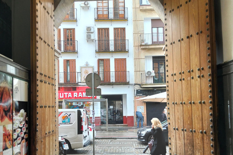 Chef-led Seville tapas tour /Authentic dishes & local wines