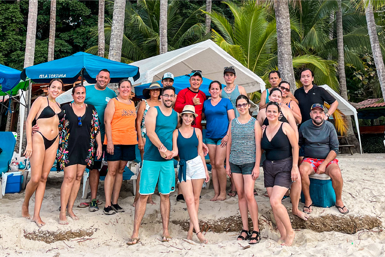 From Jaco: Tortuga Island Boat Tour with Snorkel and Lunch