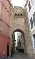 Cadiz, middeleeuwse tournee - Housity