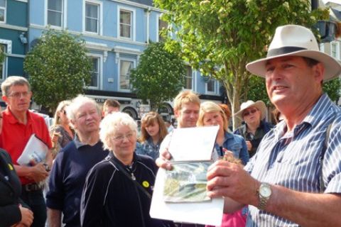 The Titanic Trail: 1-Hour Guided Walking Tour of Cobh
