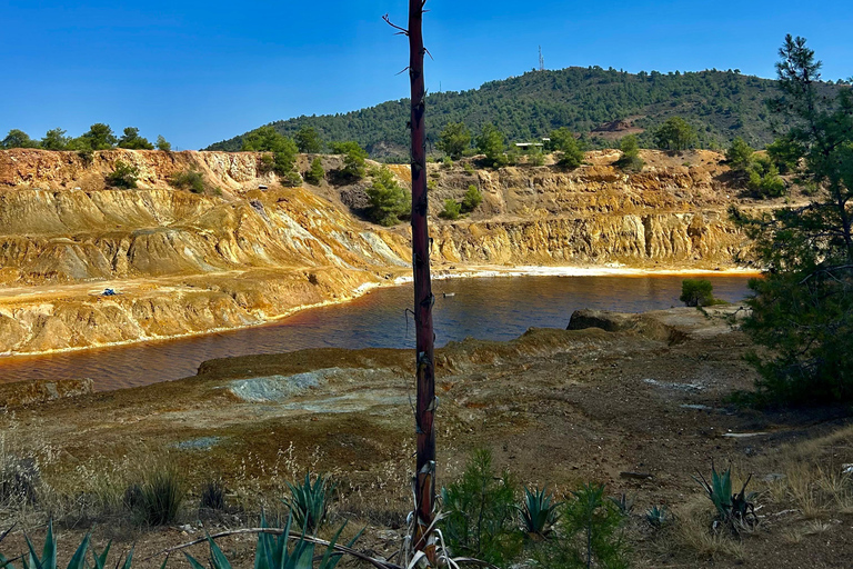 Cyprus: Nature & Lost Places – Mines, Lakes & Colours