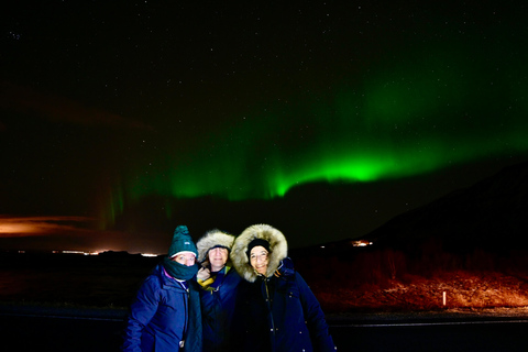 Excursión a Reikiavik para ver auroras boreales en 4x4. Grupo reducido Premium