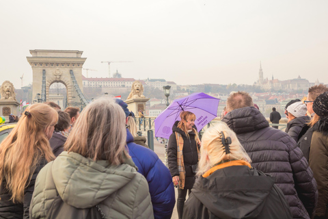 Budapest: Walking Tour to the Shoes Memorial and Parliament