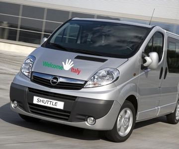 Rome: Shuttle Service from City Center Hotels to Airports