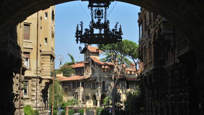 hidden neighborhoods of rome halfday selfguided tour