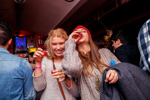 Prague : tournée des bars et soirée internationale