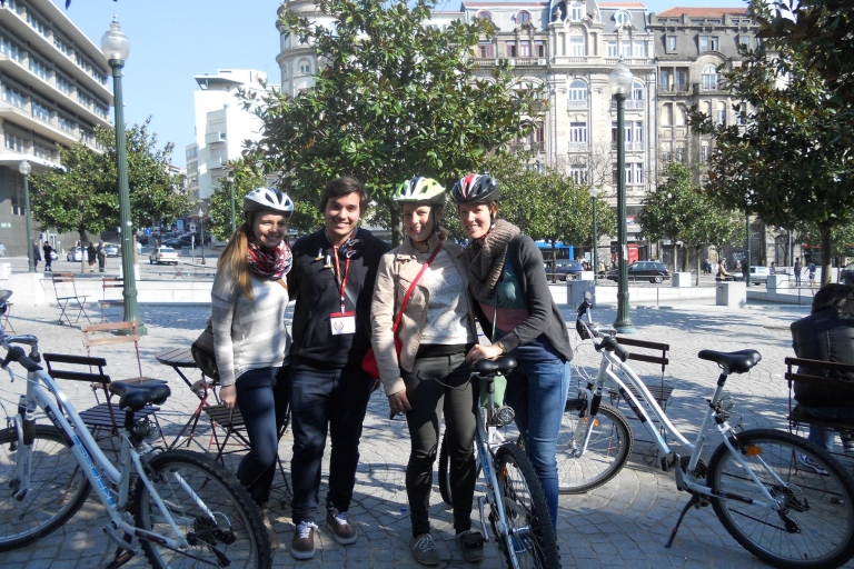 Porto centro y paseo en bicicleta por la ciudadTour eléctrico en Oporto