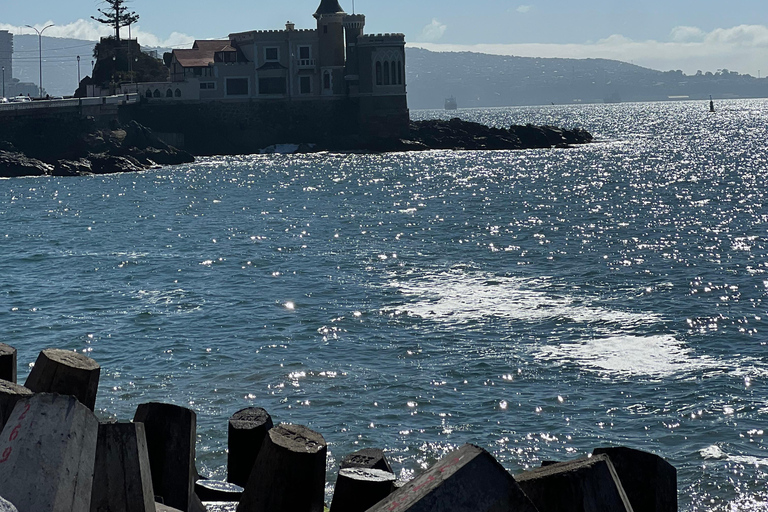 From Santiago: Guided Tour of Valparaíso and Viña del Mar – History and Culture From Santiago: Valparaíso and Viña del Mar Guided Tour, History and Culture