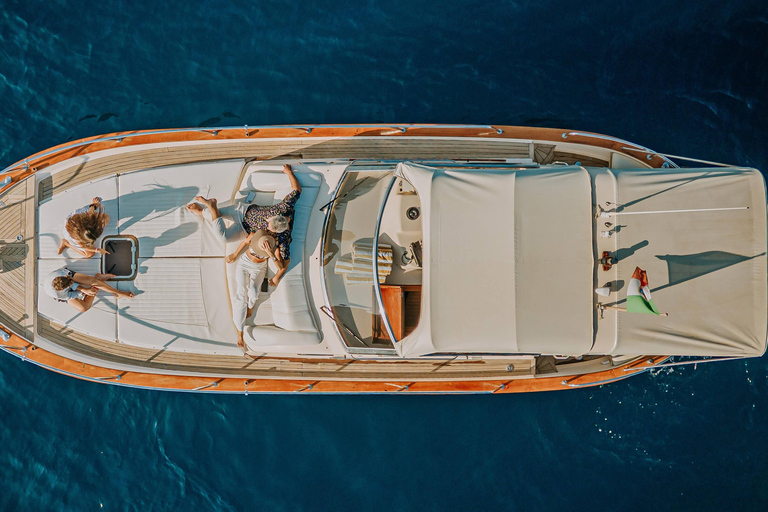 Amalfi Coast & Positano: Boat Tour with Snorkeling & Drinks