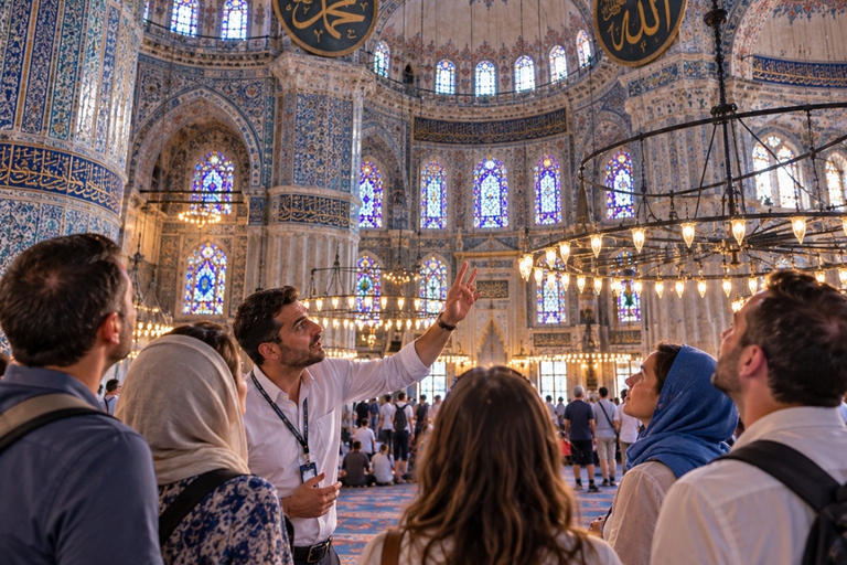 Istanbul: 5-in-1 Hagia Sophia Topkapi Cistern & Grand Bazaar Small Group Tour English