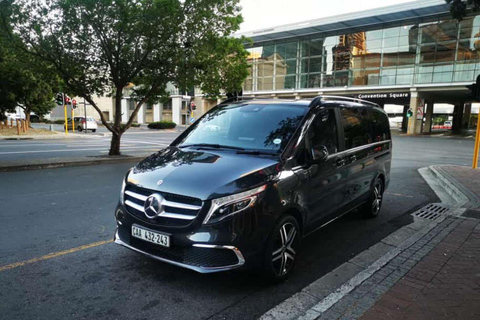 Cape Town: 24 hour Private Airport Shuttle and Transfer CBD 24 hours Airport Transfer to Hout Bay/Llandudno