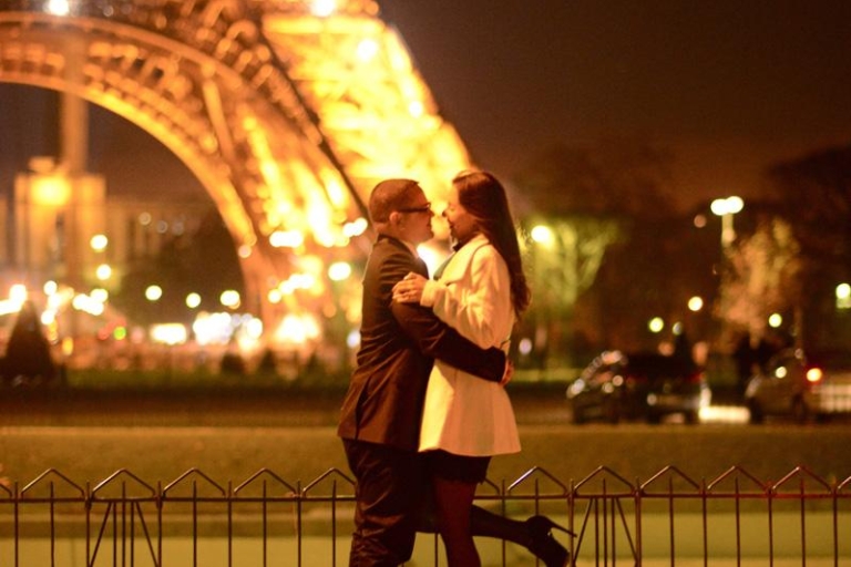 París: romántico tour en limusinaParís: romántico tour de 1 hora en limusina