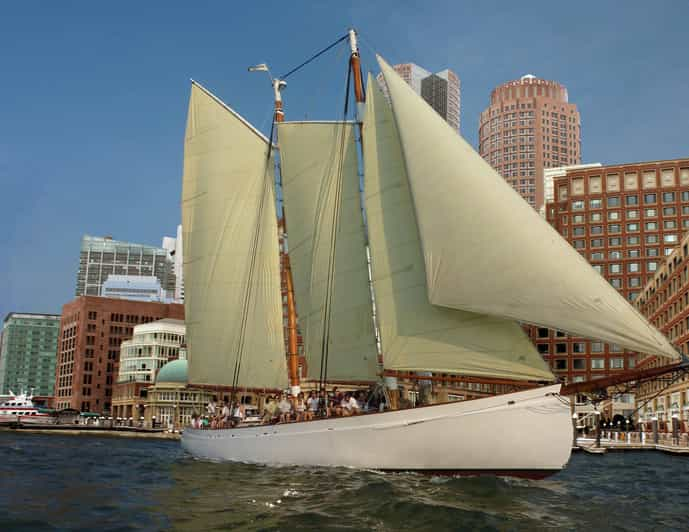 sailboat cruise boston