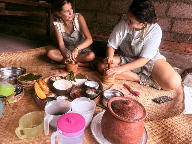 Ubud: Balinese Dessert Cooking Class at Local Home