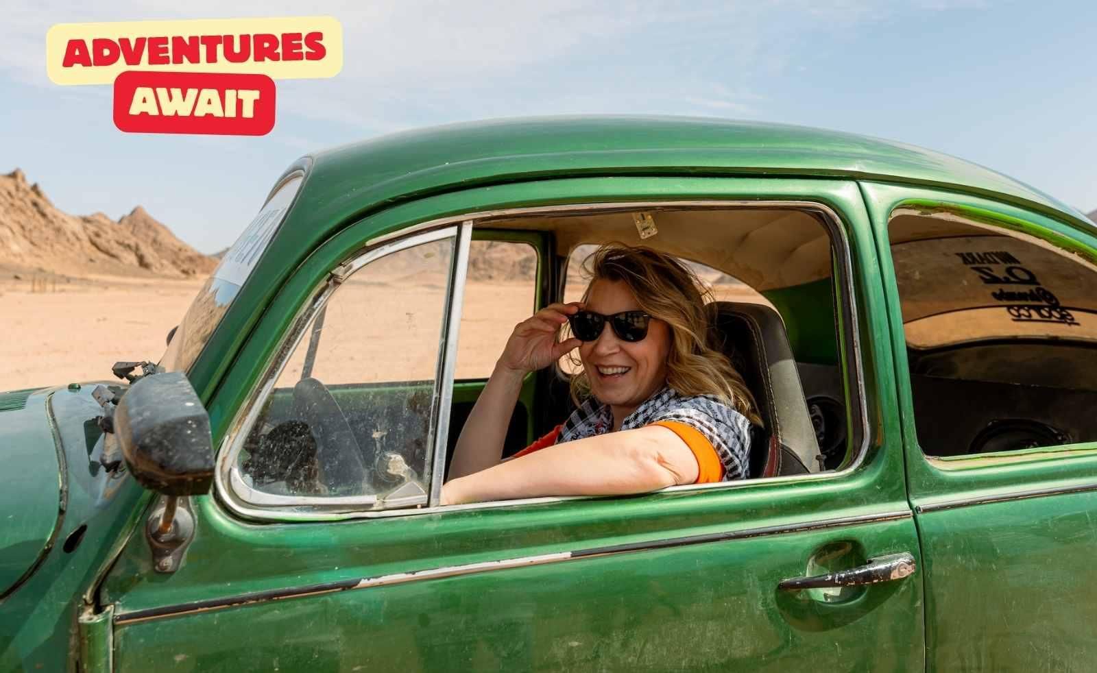 Ab Hurghada: Jeep-Safari im Kharaz-Malki-Tal, Mittagessen und Fahrt im Oldtimer-Käfer