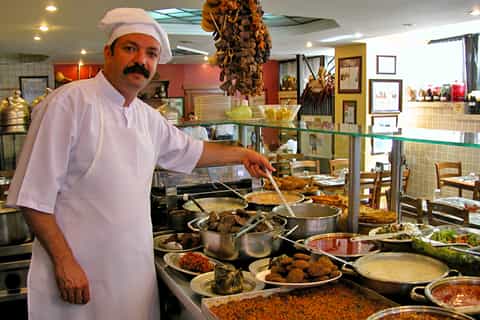 Istanbul Food and Culture Tour: Taste of 2 Continents