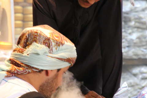 Oman: Perfume Factory Tour with Traditional Coffee