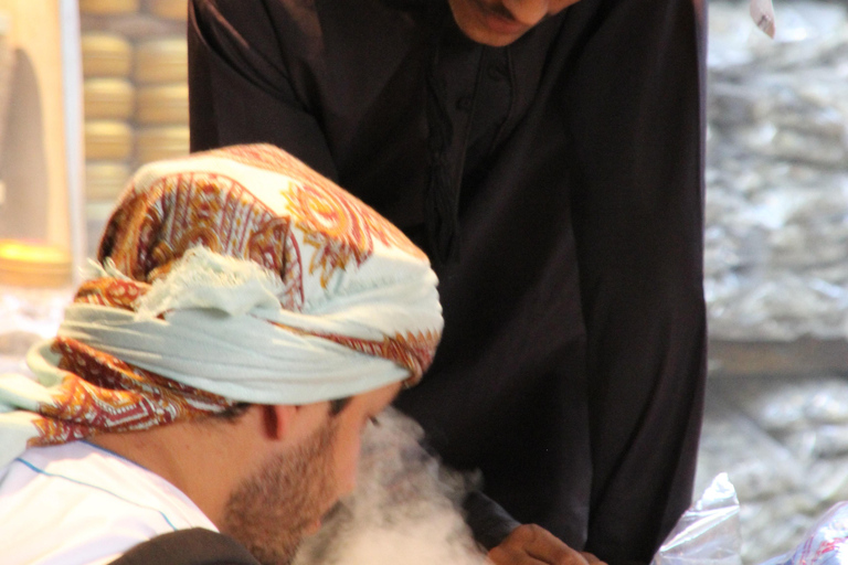 Oman: Perfume Factory Tour with Traditional Coffee
