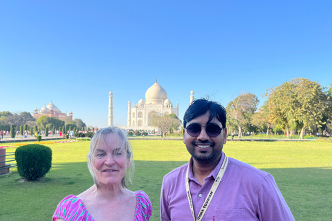 From Delhi : Agra Same Day Trip by Gatimaan Express