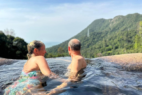 Las cascadas de los Siete Pozos y la piscina azul sagrada