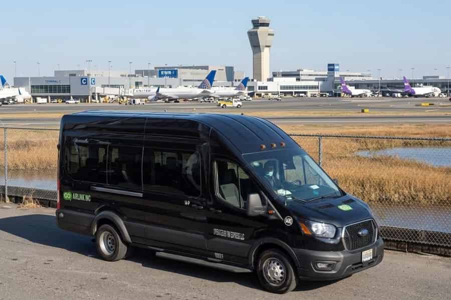 NYC: Einfacher Transfer von Hotels zum/vom Flughafen Newark. Foto: GetYourGuide NYC: Einfacher Transfer von Hotels zum/vom Flughafen Newark. Foto: GetYourGuide