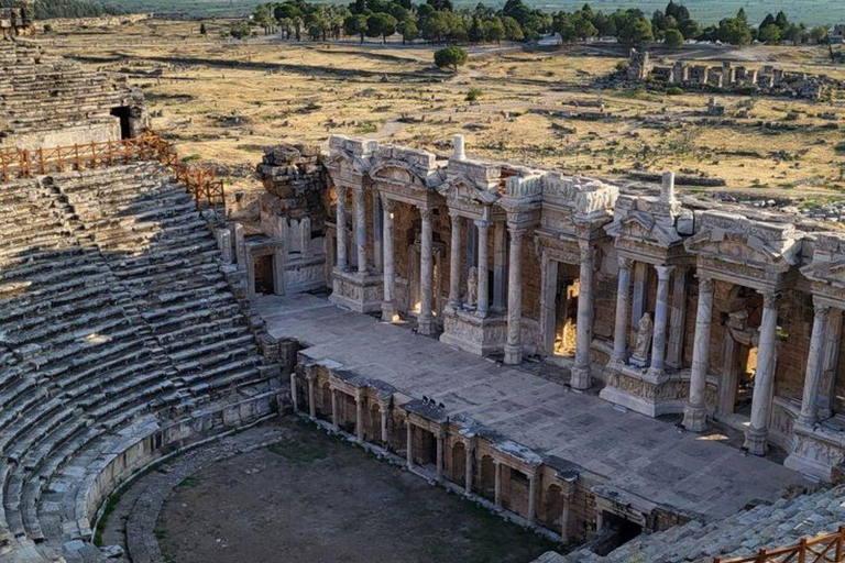 Alanya: Dagsutflykt till Pamukkale med Hierapolis och Kleopatras poolRundresa utan inträdesavgifter