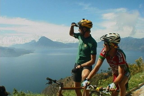 Lake Atitlán: Peddle and Paddle Overnight Trip