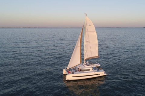 Lagos: Sunset Catamaran Cruise with Welcome Drink Private