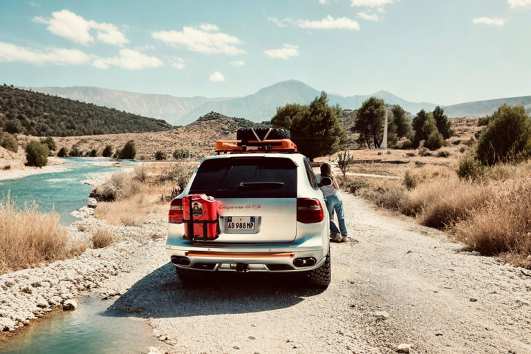 地拉那：博维拉湖保时捷卡宴越野之旅