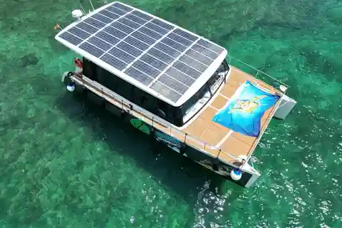CATAMARAN ECO EXPERIENCE ved Palma Bay