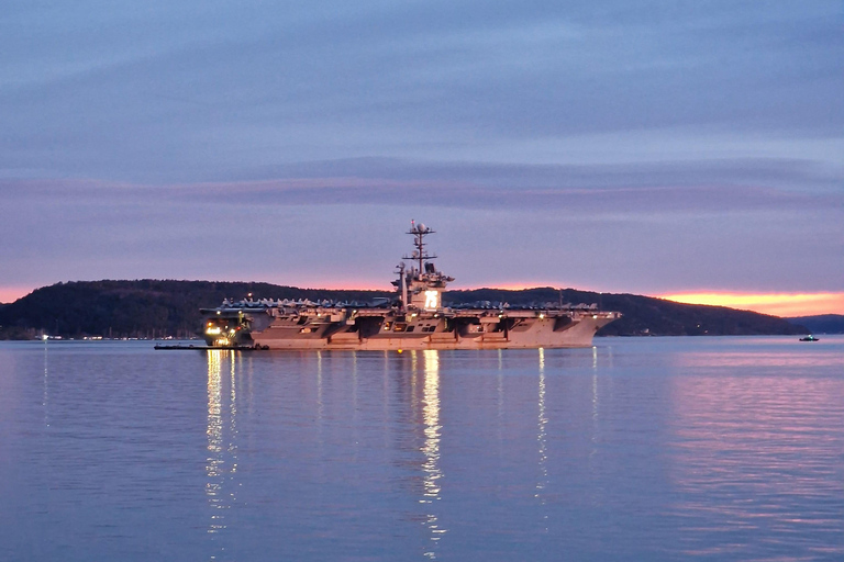 Oslo: Malmøya Island Guided Hike with Waffle and Drink