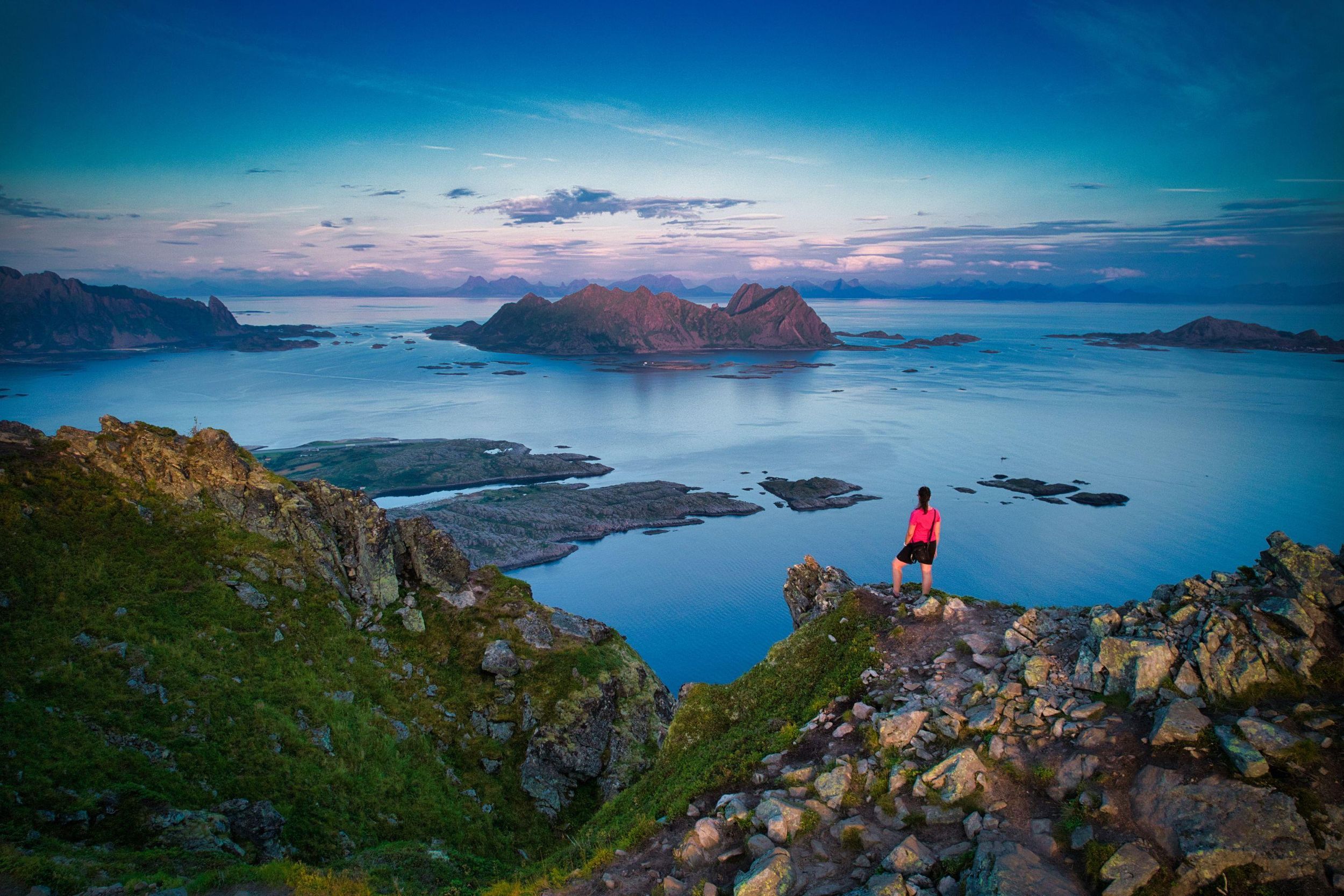 Lofoten: Abend- und Mitternachtssonnen-Wanderung mit ortskundigem Guide