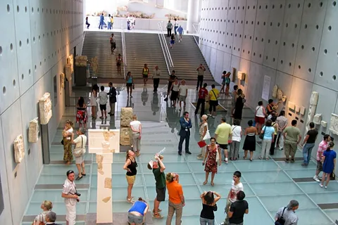 Athens Private Sightseeing Minibus Tour with Lunch