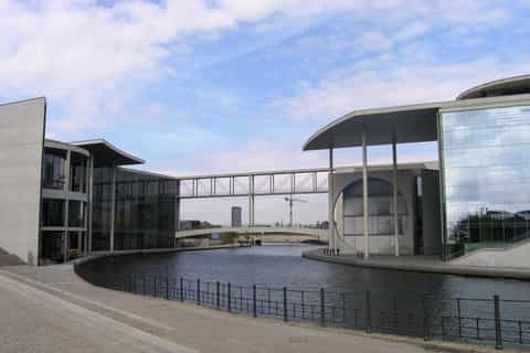 Berlin: Plenary Chamber, Dome & Government District Tour
