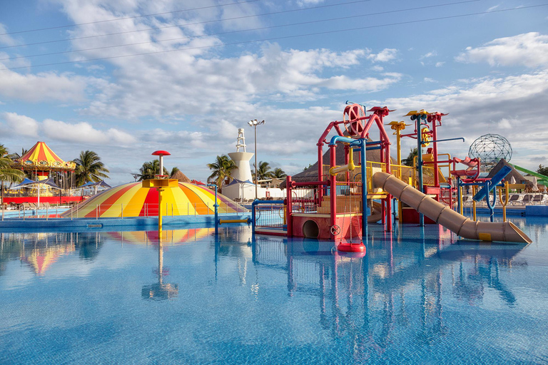 Cancun : Profitez du parc aquatique Ventura et d'une visite guidée de la villeForfait Ventura PLATINUM et visite de la ville de Cancun