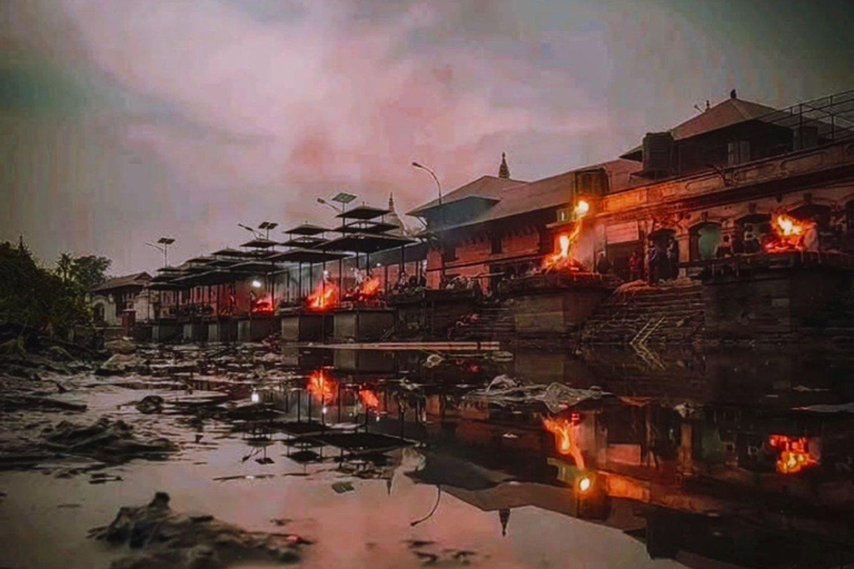 Kathmandu: Pashupatinath Aarati & Cremation Evening Tour